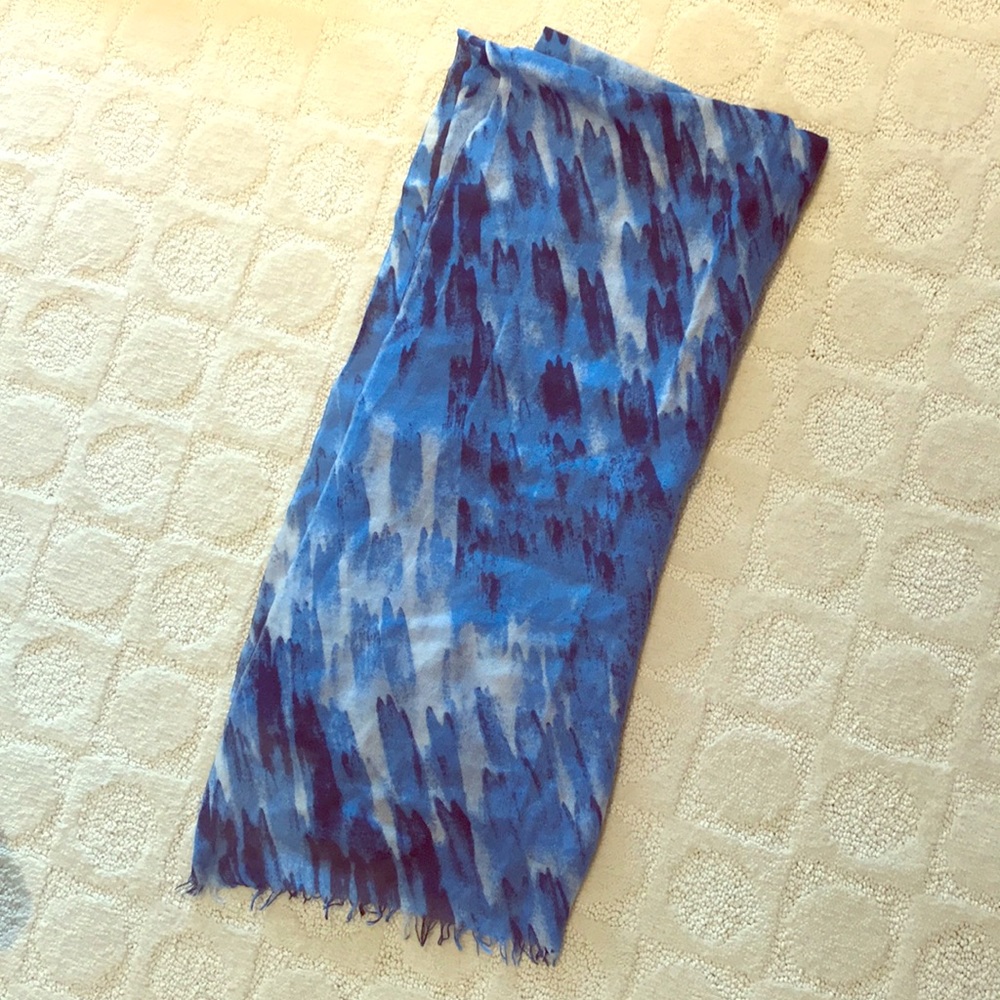 Ocean square scarf